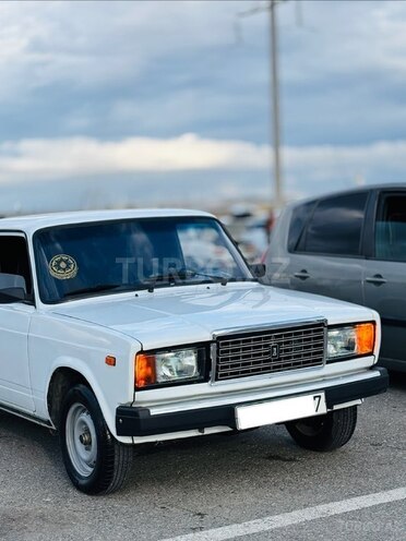 LADA (VAZ) 2107-2