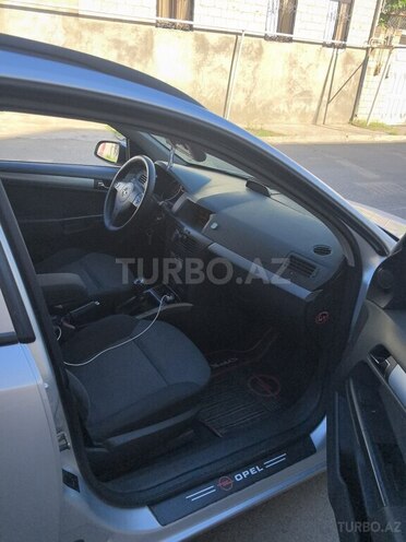 Opel Astra-7