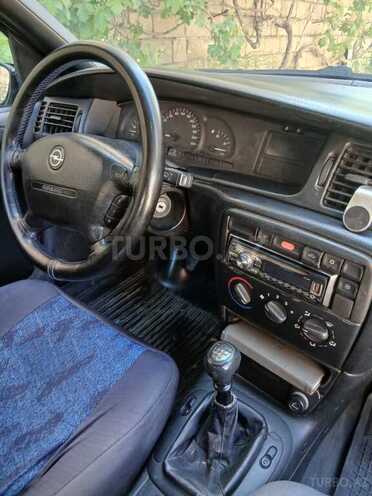 Opel Vectra-5