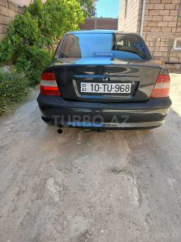 Opel Vectra-2