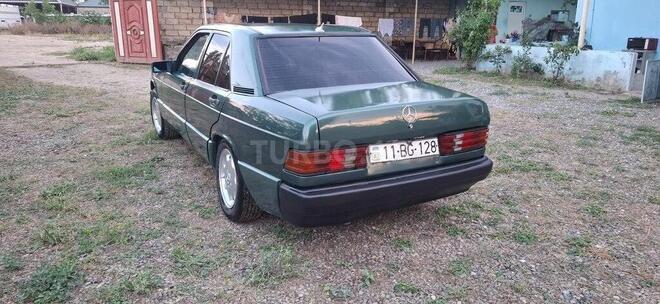 Mercedes 190-4
