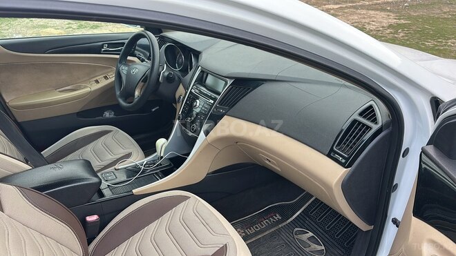 Hyundai Sonata-3