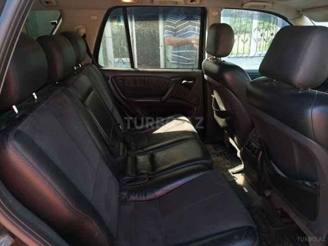 Mercedes ML 270-4