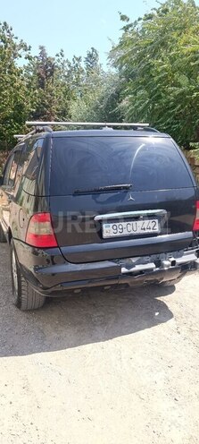 Mercedes ML 270-9