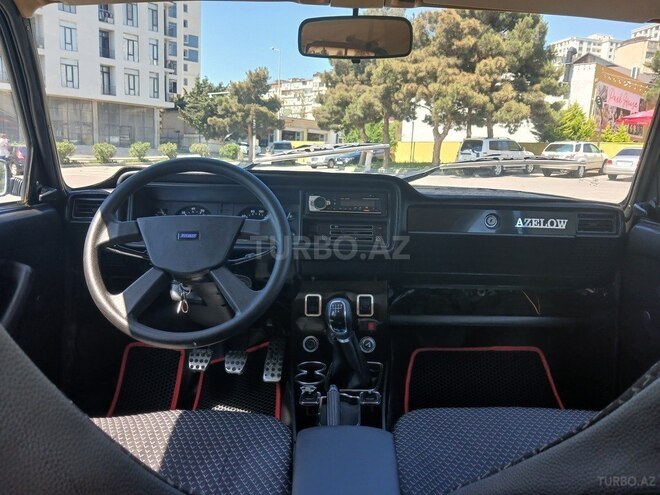 LADA (VAZ) 2107-4
