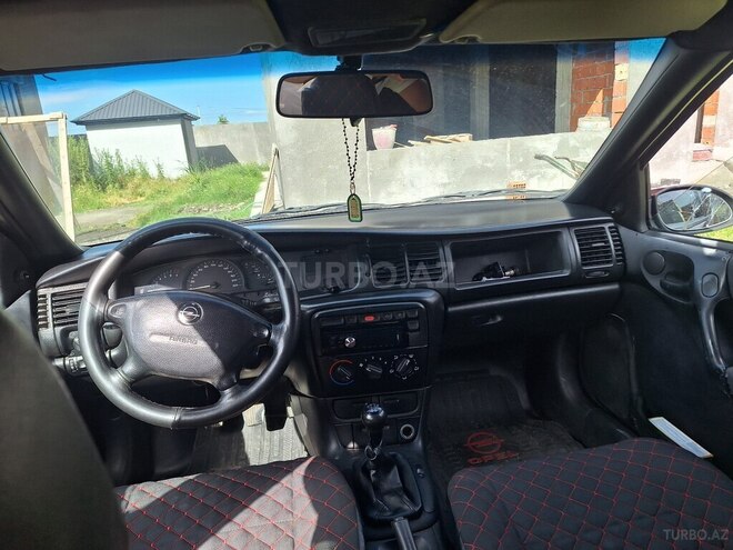 Opel Vectra-6