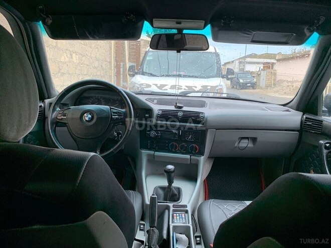 BMW 520-7
