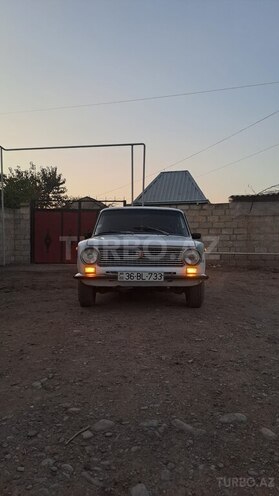 LADA (VAZ) 21011-1