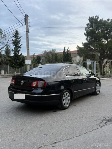 Volkswagen Passat-5