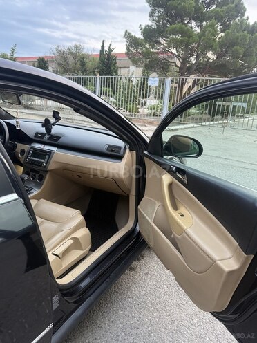 Volkswagen Passat-12
