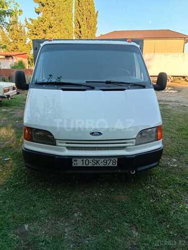Ford Transit-1