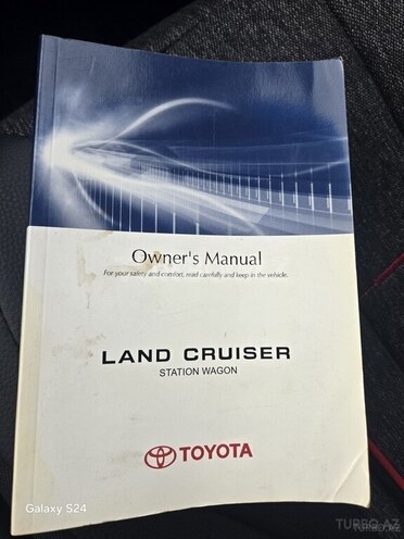 Toyota Land Cruiser-19