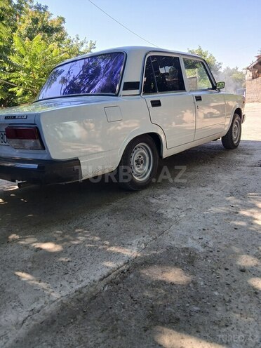 LADA (VAZ) 2107-2