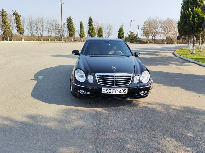 Mercedes E 280-8