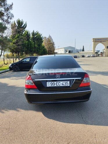 Mercedes E 280-6