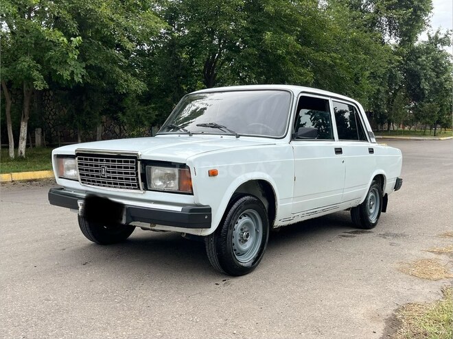 LADA (VAZ) 2107-5