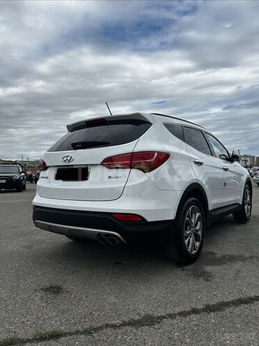 Hyundai Santa Fe-6