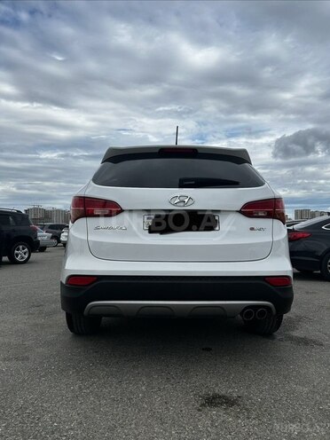 Hyundai Santa Fe-5