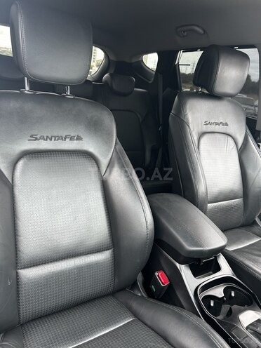 Hyundai Santa Fe-10