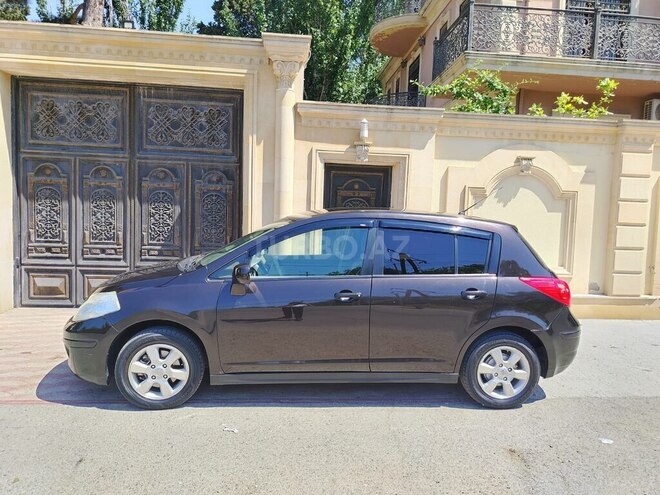 Nissan Tiida-3