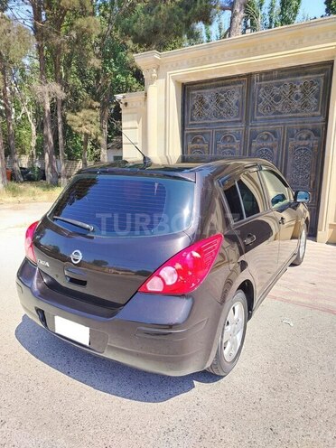 Nissan Tiida-9