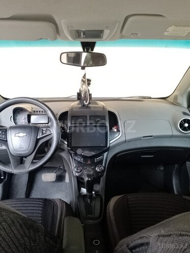 Chevrolet Aveo-5