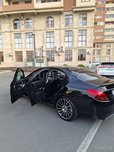 Mercedes C 300-9