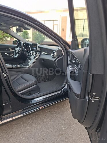 Mercedes C 300-11