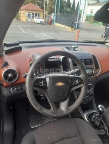Chevrolet Aveo-6
