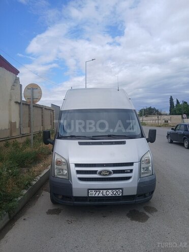 Ford Transit-1