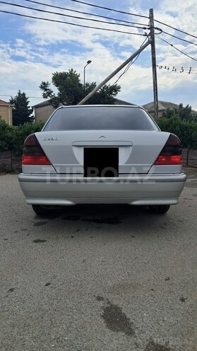 Mercedes C 230-13