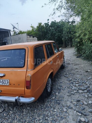 LADA (VAZ) 2102-4