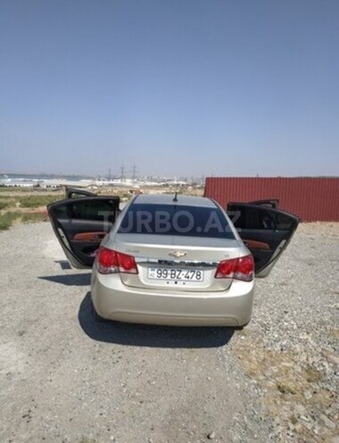 Chevrolet Cruze-2