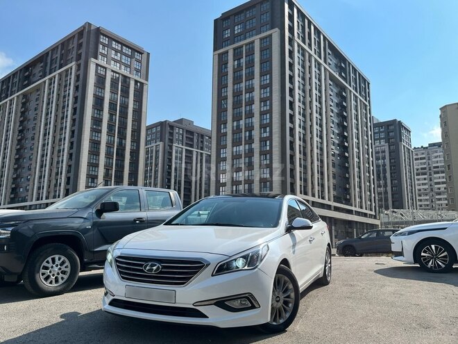 Hyundai Sonata-1