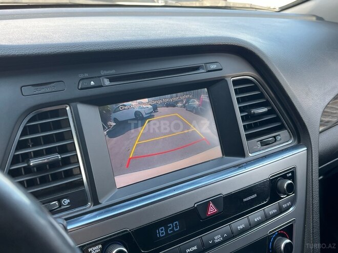 Hyundai Sonata-11