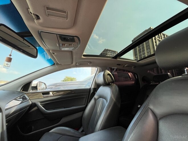 Hyundai Sonata-15
