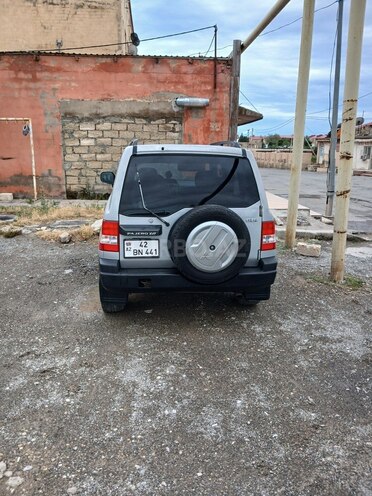 Mitsubishi Pajero io-2
