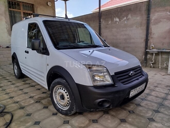 Ford Transit Connect-12