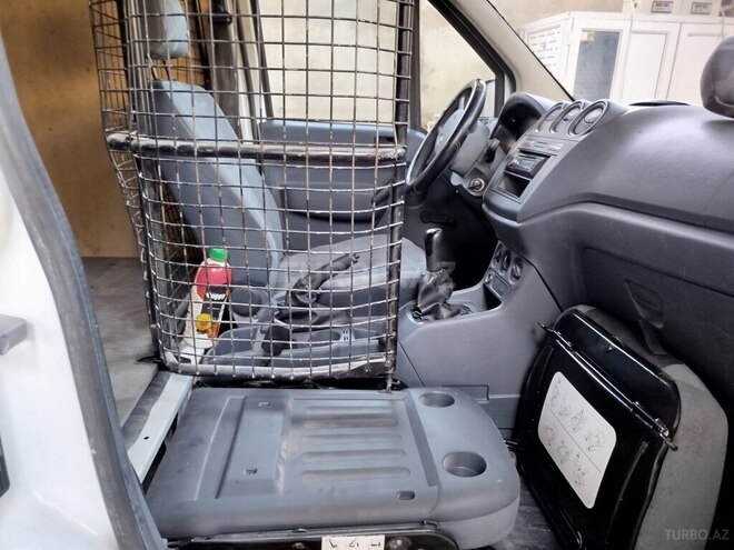 Ford Transit Connect-15