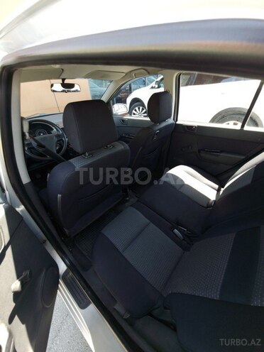 Hyundai Getz-11