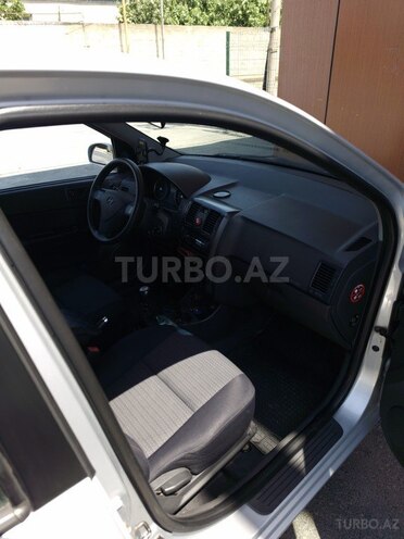 Hyundai Getz-12