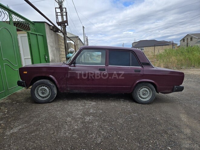 LADA (VAZ) 2107-2