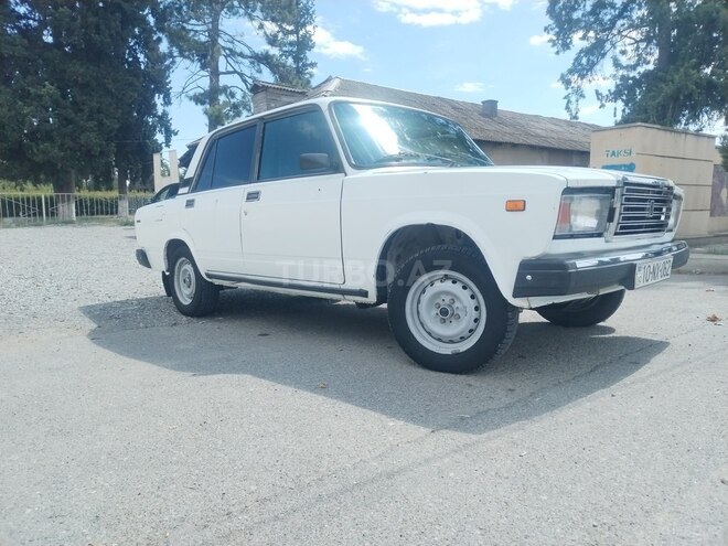 LADA (VAZ) 2107-4