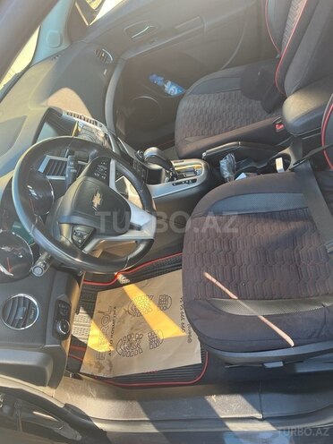 Chevrolet Cruze-11
