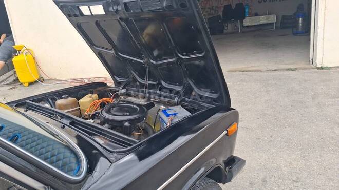 LADA (VAZ) 2106-17