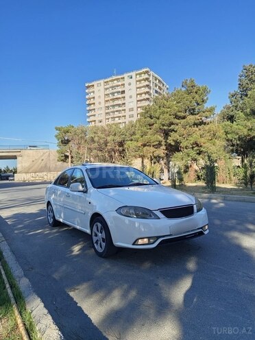 Daewoo Gentra-4