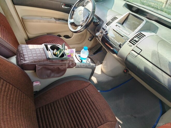 Toyota Prius-6