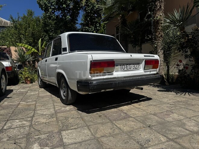 LADA (VAZ) 2107-2