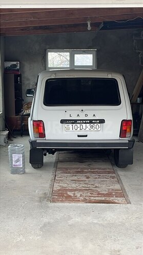 LADA (VAZ) Niva-8