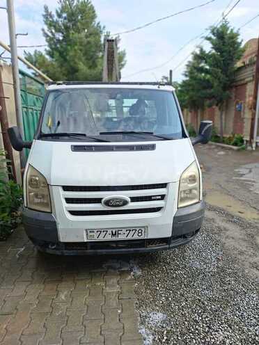 Ford Transit-6